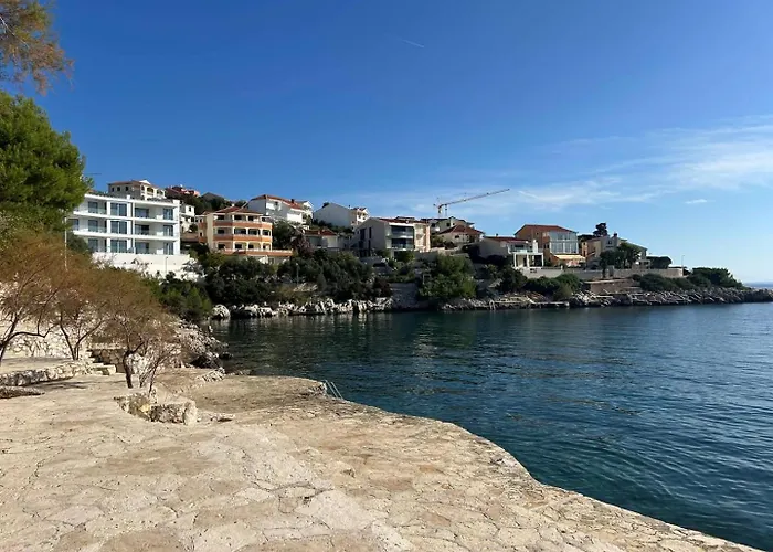 Πανσιόν Complex Jelena