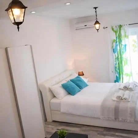 Complex Jelena Guest house