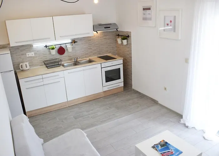 Complex Jelena Guest house