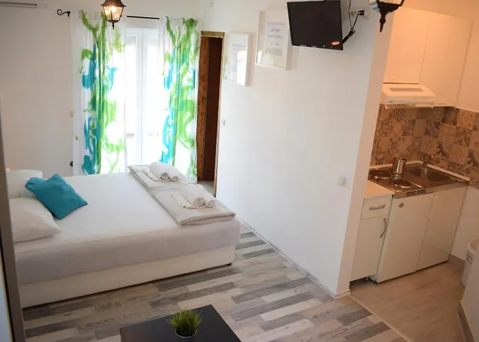 Complex Jelena Trogir